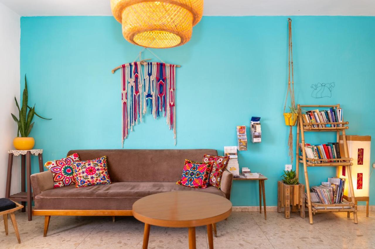 The White Hill Guesthouse Yeroham Dış mekan fotoğraf